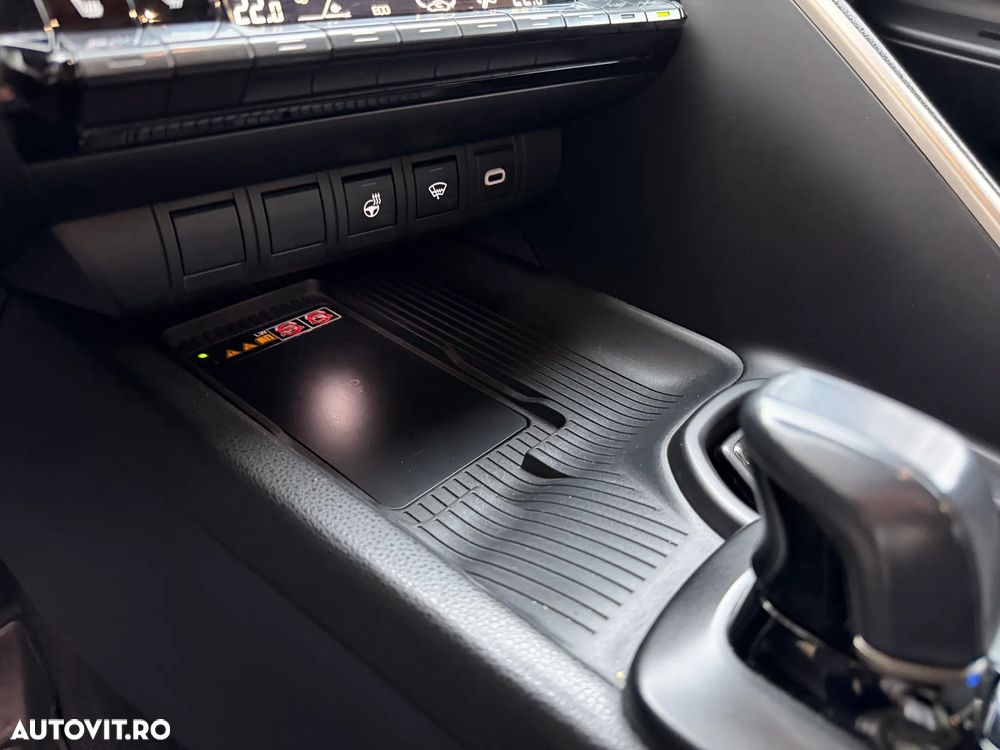 Toyota C-HR 2.0 HEV 197 CP 4x2 CVT Dynamic - 17