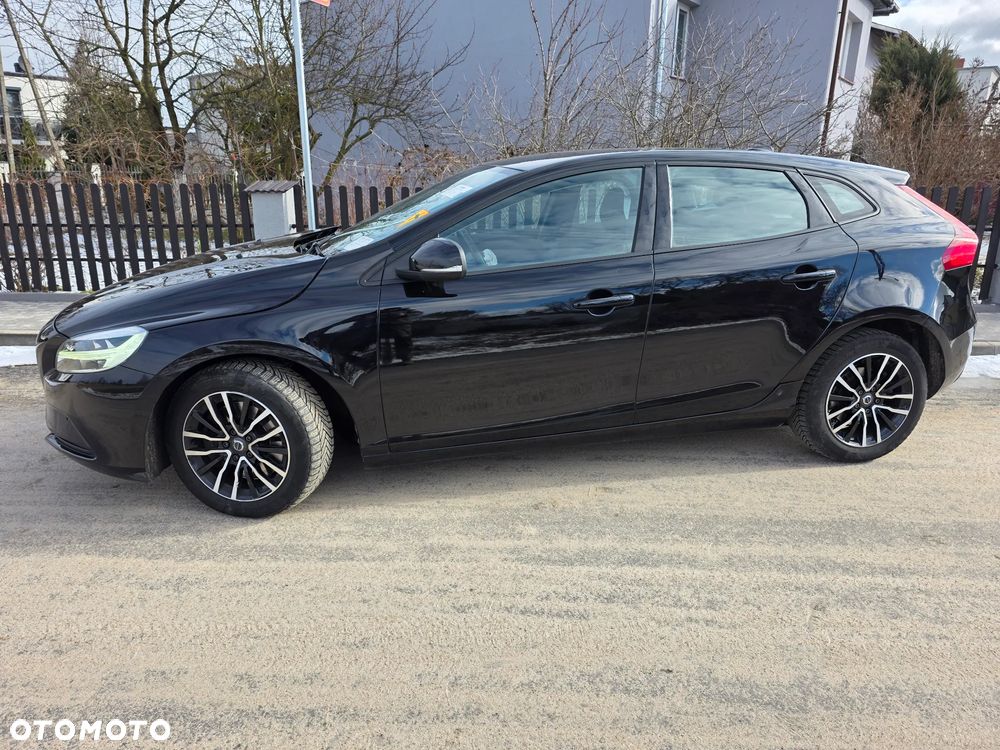 Volvo V40 D2 Geartronic Linje Svart - 35