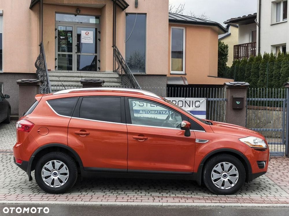 Ford Kuga 2.0 TDCi 2x4 Titanium - 6