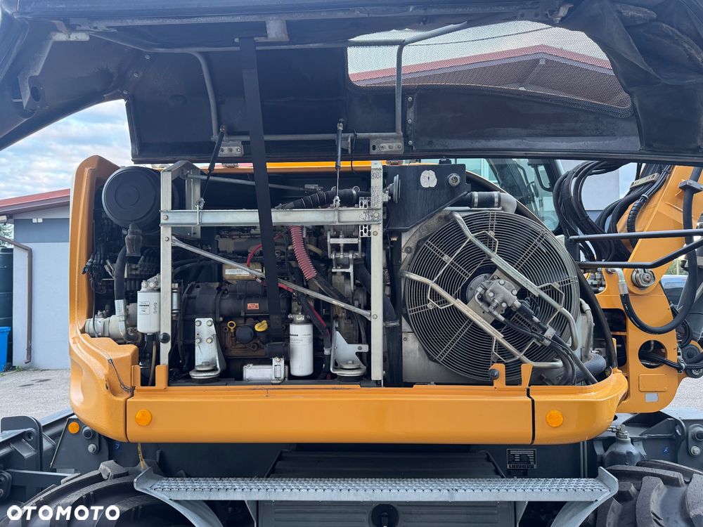 Liebherr A910 Compact Litronic - 12