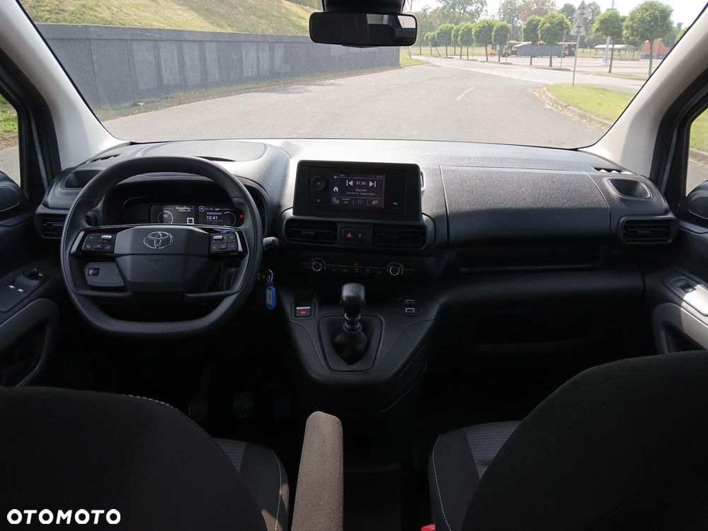 Toyota Proace City Verso 1.5 D-4D Business - 27