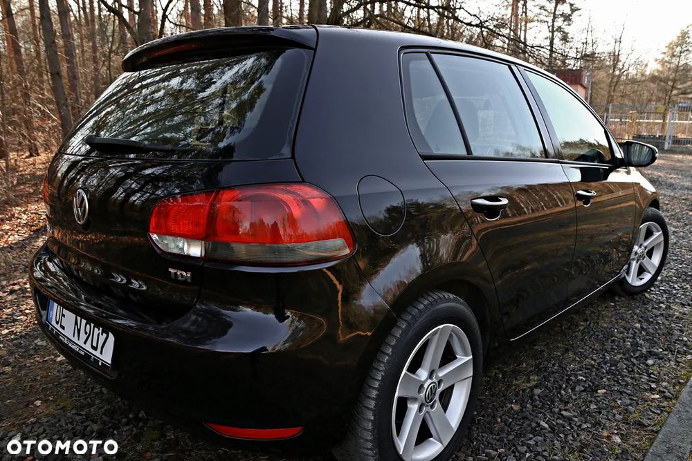 Volkswagen Golf 2.0 TDI DPF Comfortline - 24