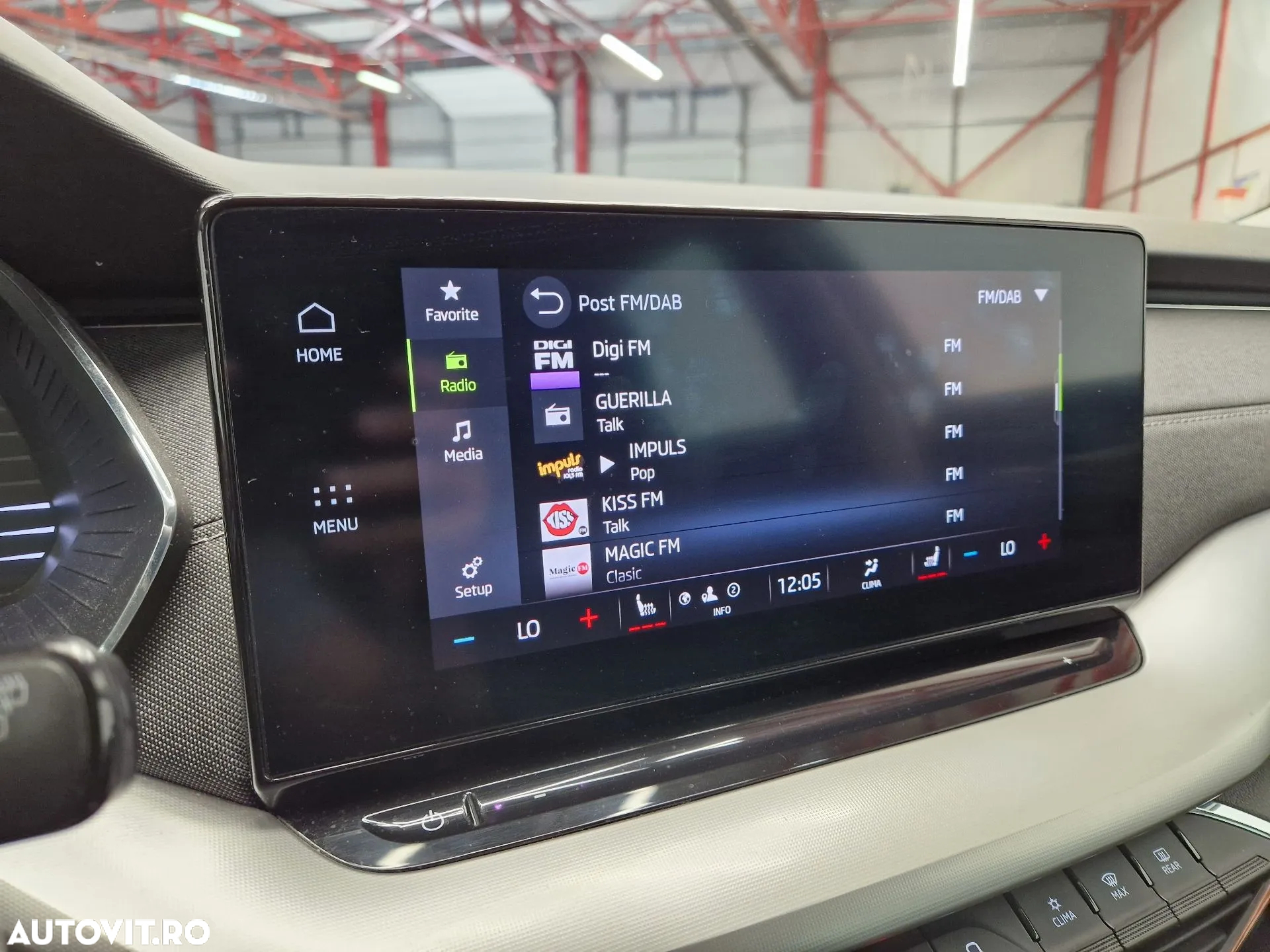 Skoda Octavia Combi 2.0 TDI DSG Style - 9