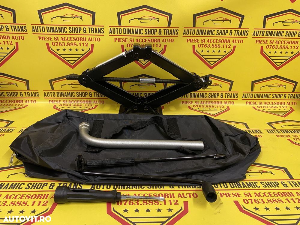Cric auto OEM kit original Audi A3 cu coarba manivela husa - 2