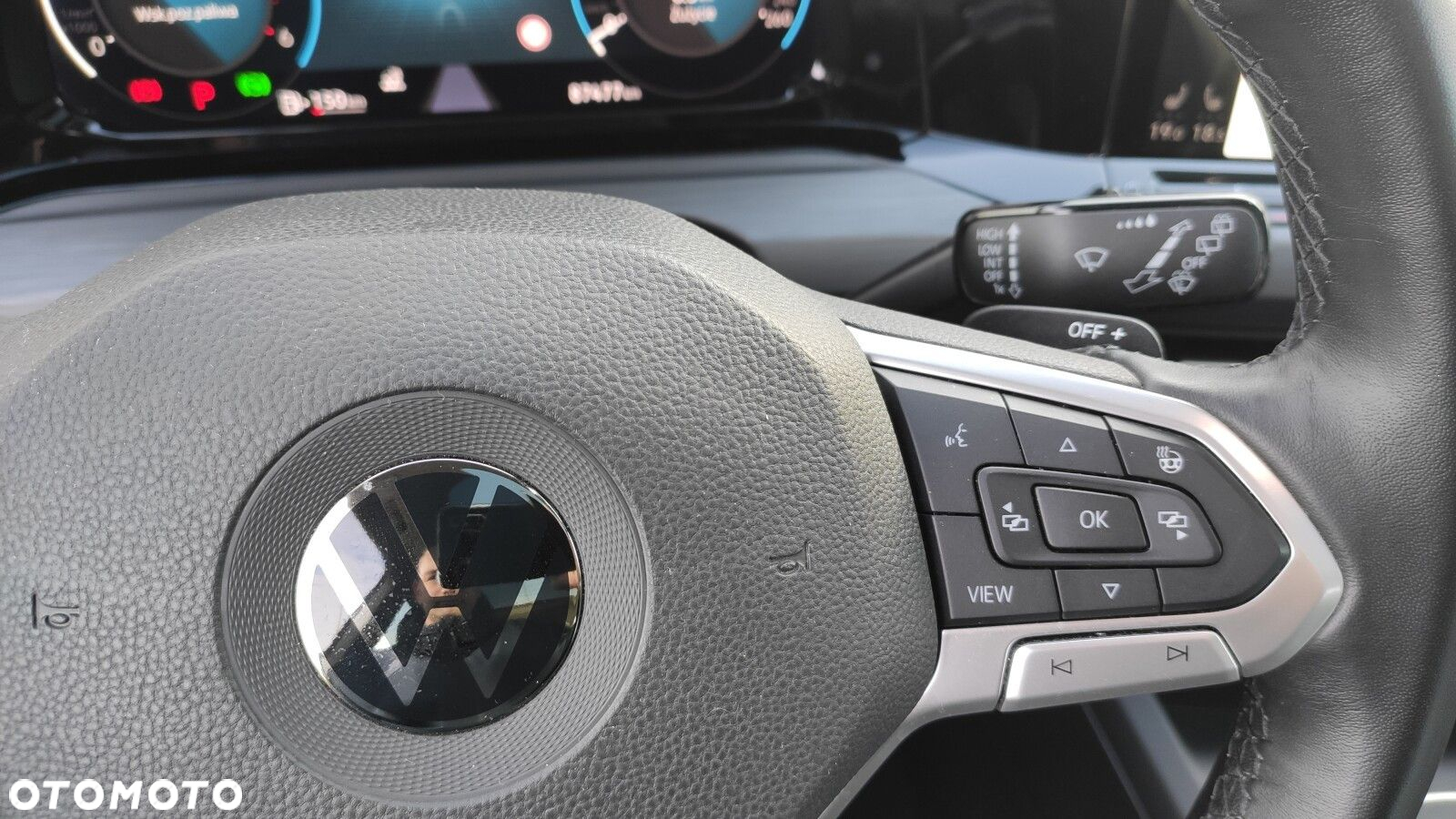 Volkswagen Golf - 18