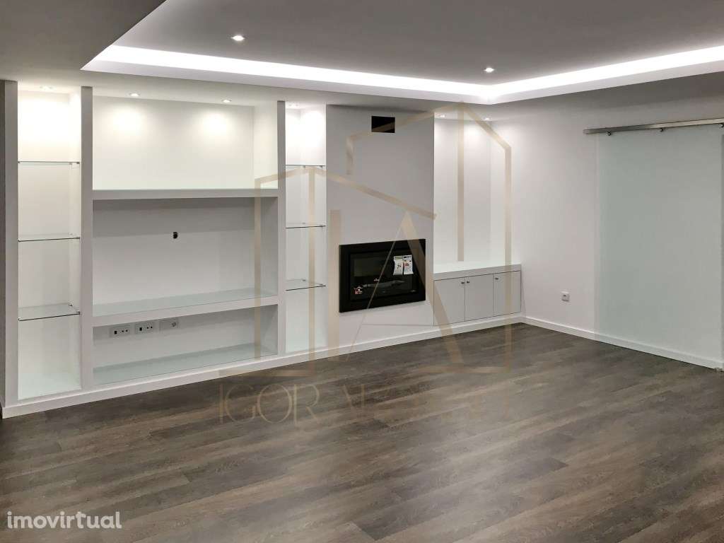 Excelente Moradia T4 com 3 Suítes, Piscina e Lavandaria - Excelente... - Grande imagem: 4/5