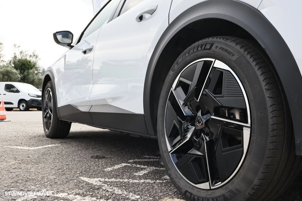 Peugeot 408 1.6 Hybrid Allure e-EAT8 - 5