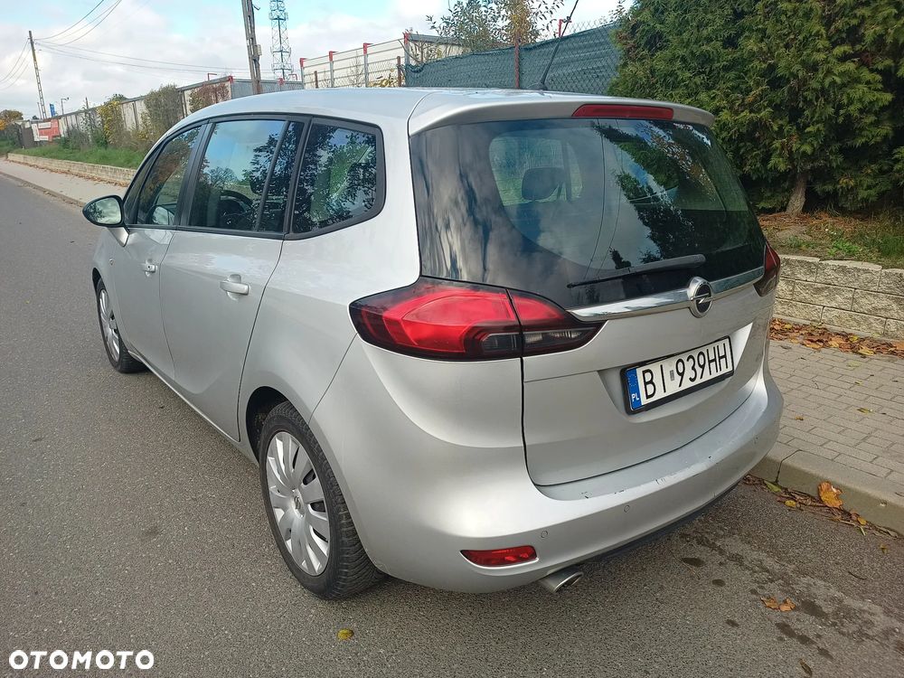 Opel Zafira 2015 photo 3