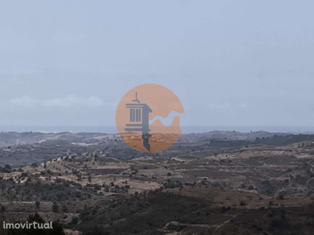 MORADIAS COM TERRENO DE 1.680 M2 - PARA RECONSTRUIR - NA ALDEIA DA ... - Grande imagem: 5/59