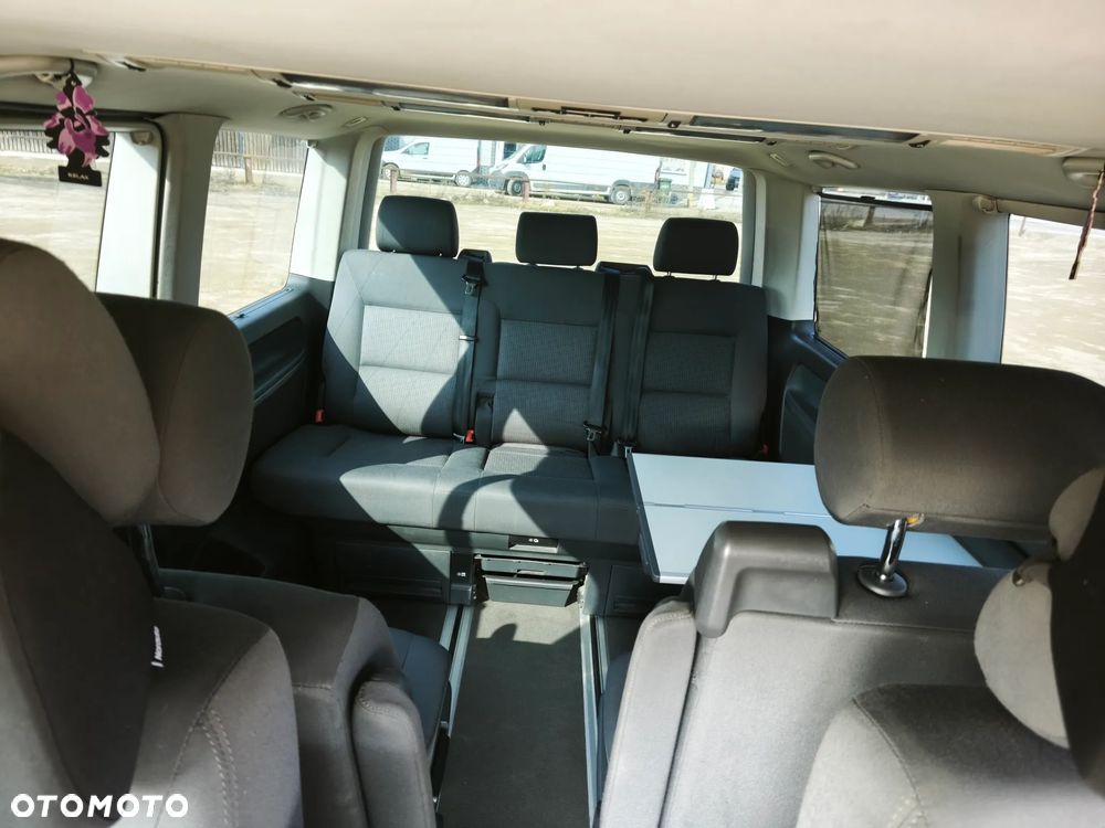 Volkswagen Multivan Standard - 17
