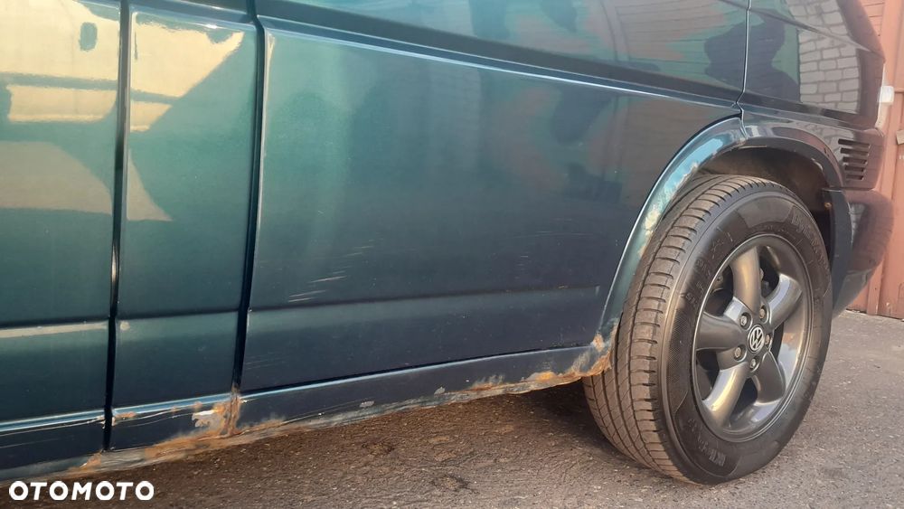 Volkswagen Multivan - 15
