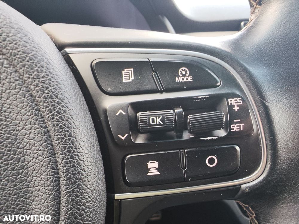 Kia Niro 1.6 GDI HEV 2WD OPF Aut. Spirit - 27