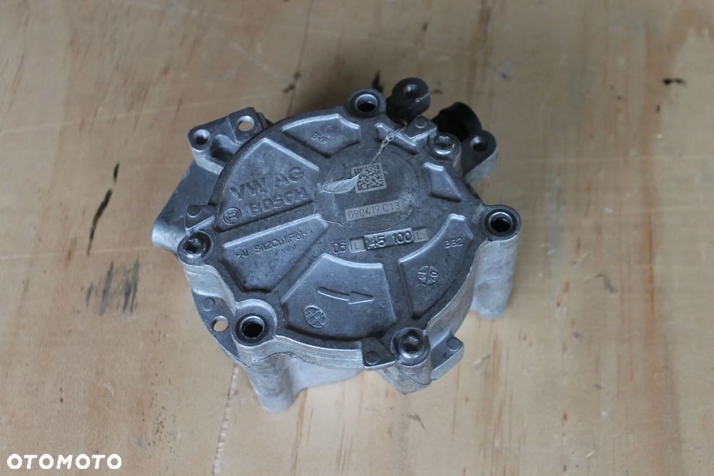 POMPA VACUM VW GOLF VII R AUDI S3 2.0 TSI 06L145100L 2019 - 2
