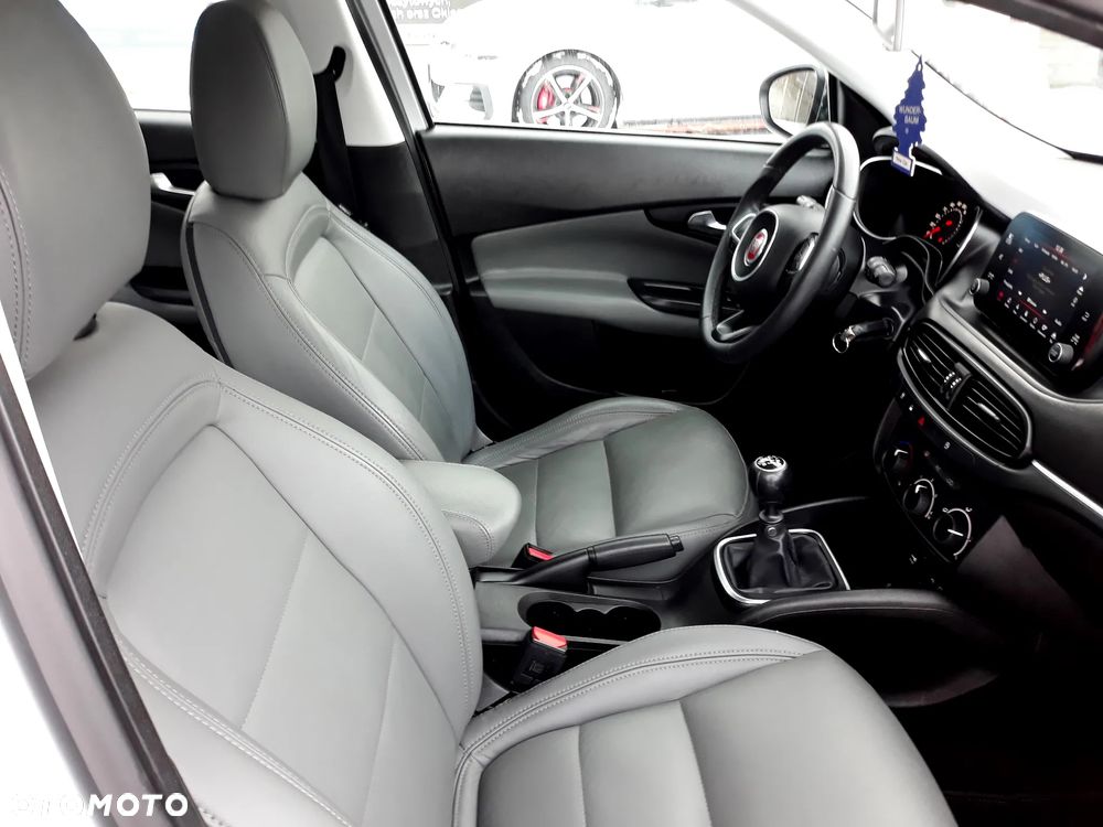 Fiat Tipo 1.6 MultiJet Mirror - 17