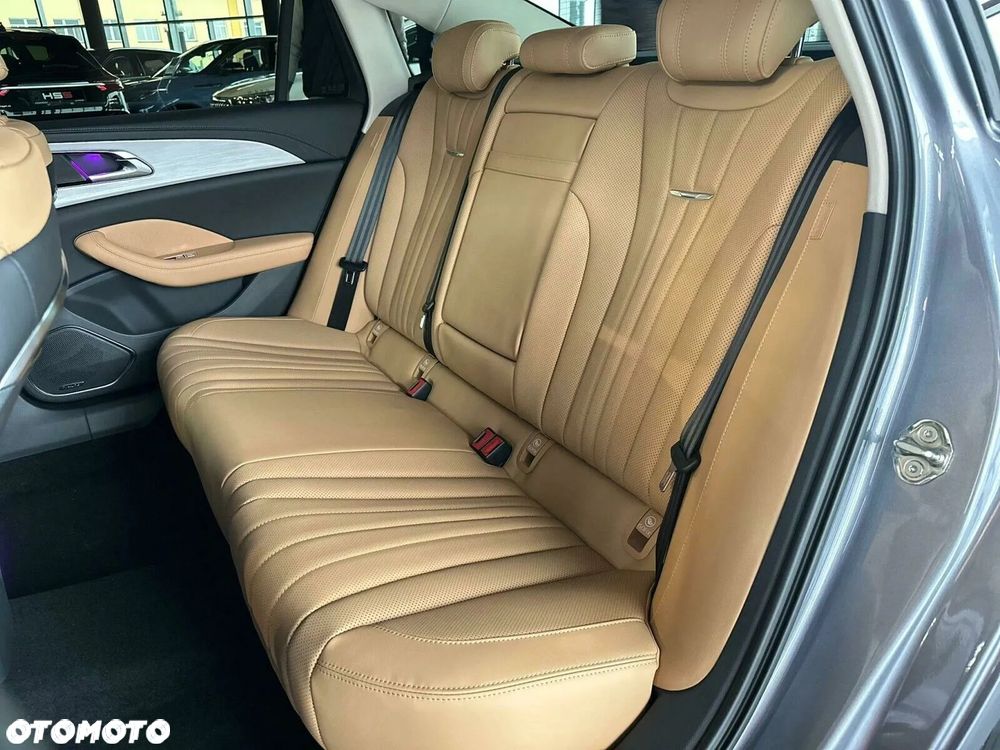 Hongqi H5 2.0T Comfort - 9