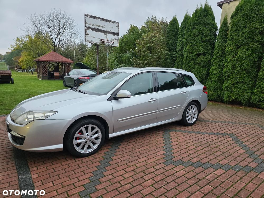 Renault Laguna - 1