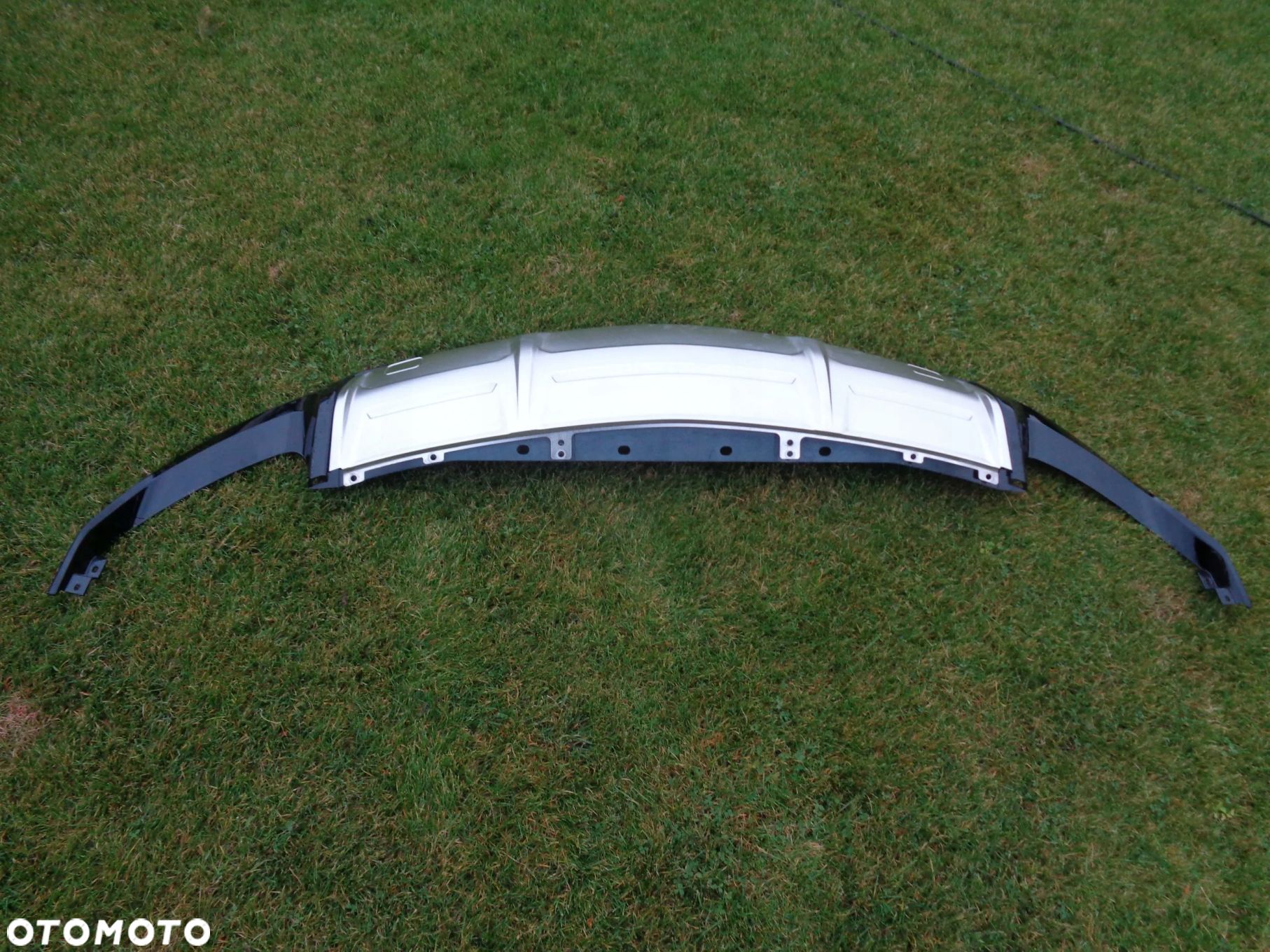 DYFUZOR SPOILER TYŁ ZDERZAK Lamborghini Urus ORYGINAŁ - 1