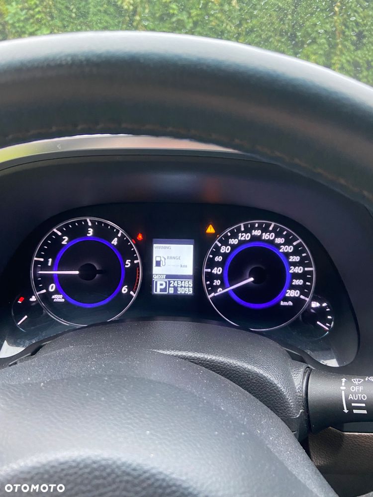 Infiniti FX FX30d S - 16