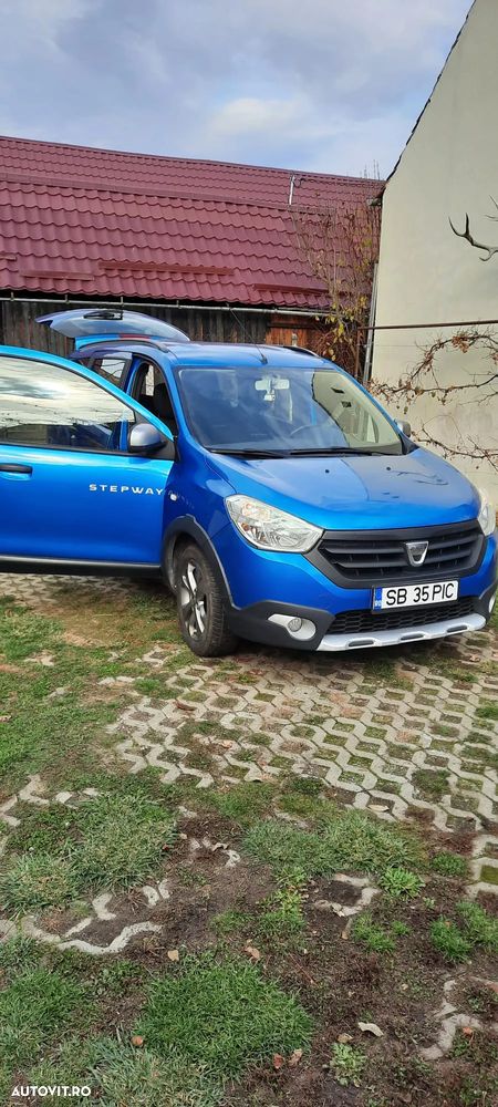 Dacia Lodgy 1.5 dCi Stepway - 4