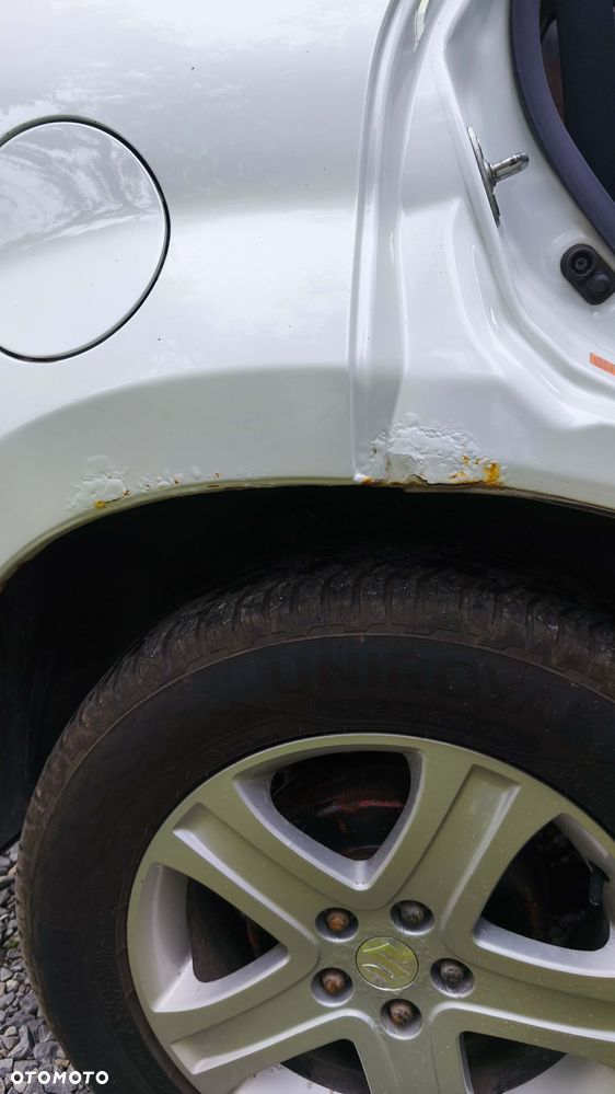 Suzuki Grand Vitara 1.9 DDiS - 24