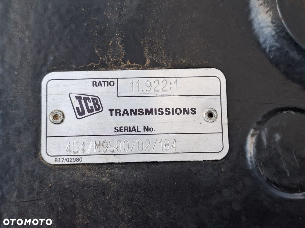 OBUDOWA MOSTU PRZEDNIEGO JCB FASTRAC 4220 - 5