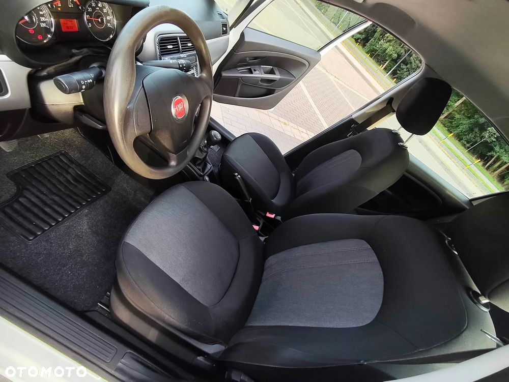 Fiat Punto 2012 - 10