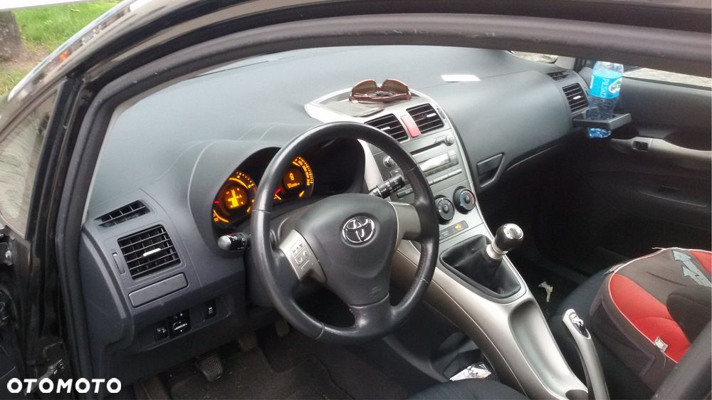 Toyota Auris - 4