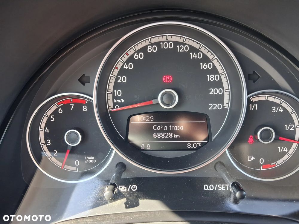 Volkswagen up! 1.0 high - 15