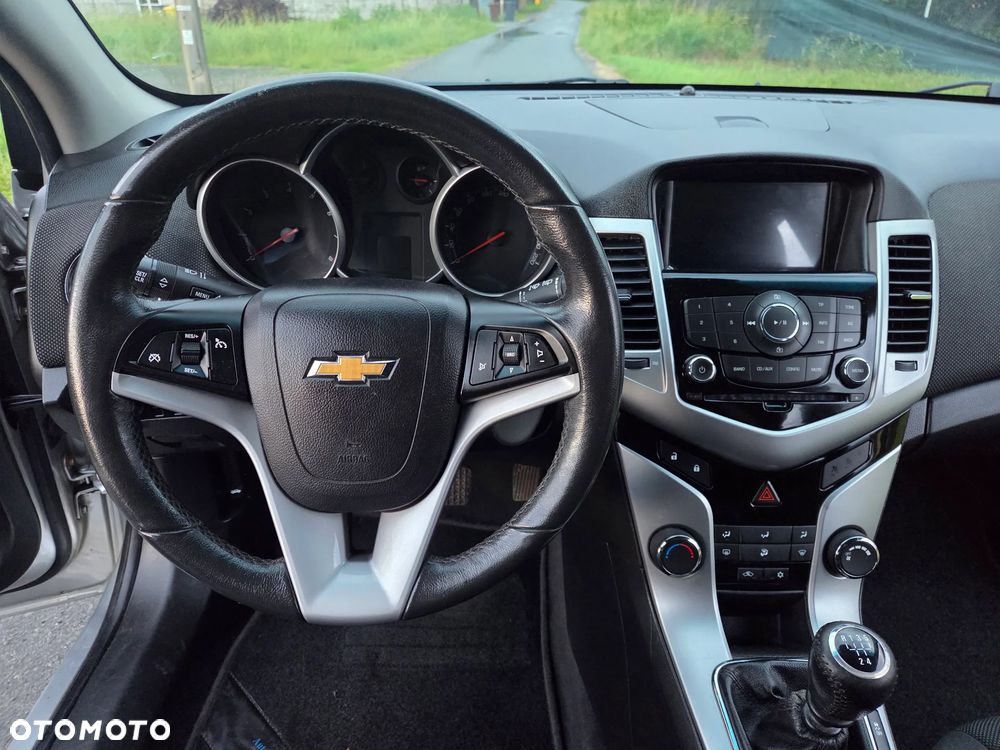 Chevrolet Cruze 1.6 - 14