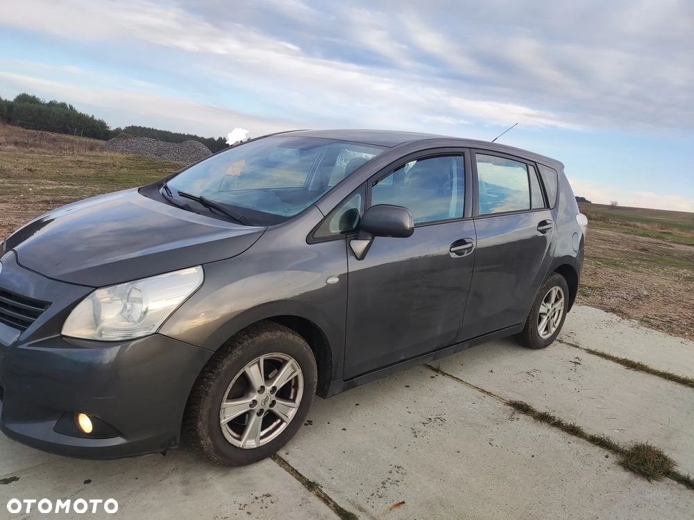 Toyota Verso 2.0 D-4D 7-Sitzer Life - 3