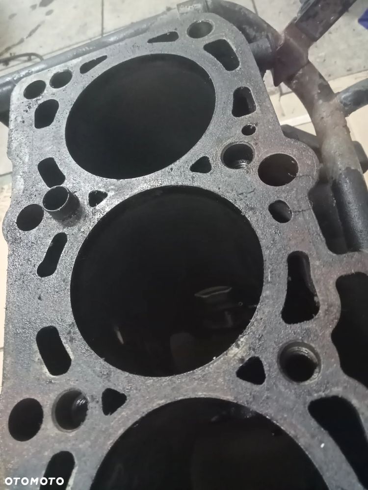 BLOK SILNIKA 1.9 TDI VW AUDI SEAT 038021AQ/BM - 3