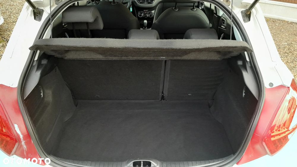 Peugeot 208 - 11