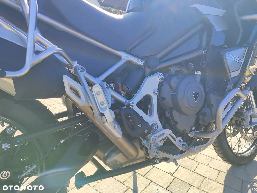 Triumph Tiger - 14