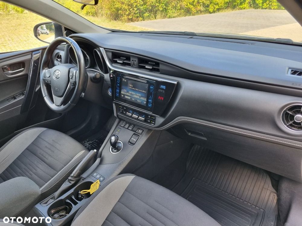 Toyota Auris 1.8 HSD Prestige NAVI - 18