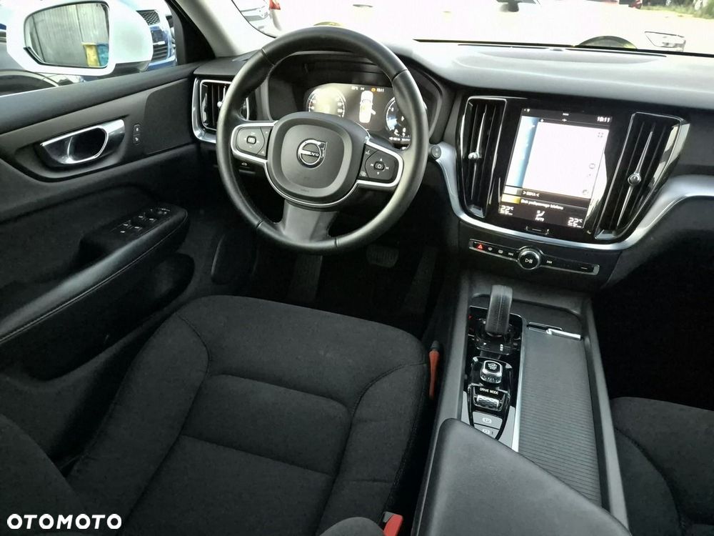 Volvo V60 B3 B Geartronic Momentum Pro - 25