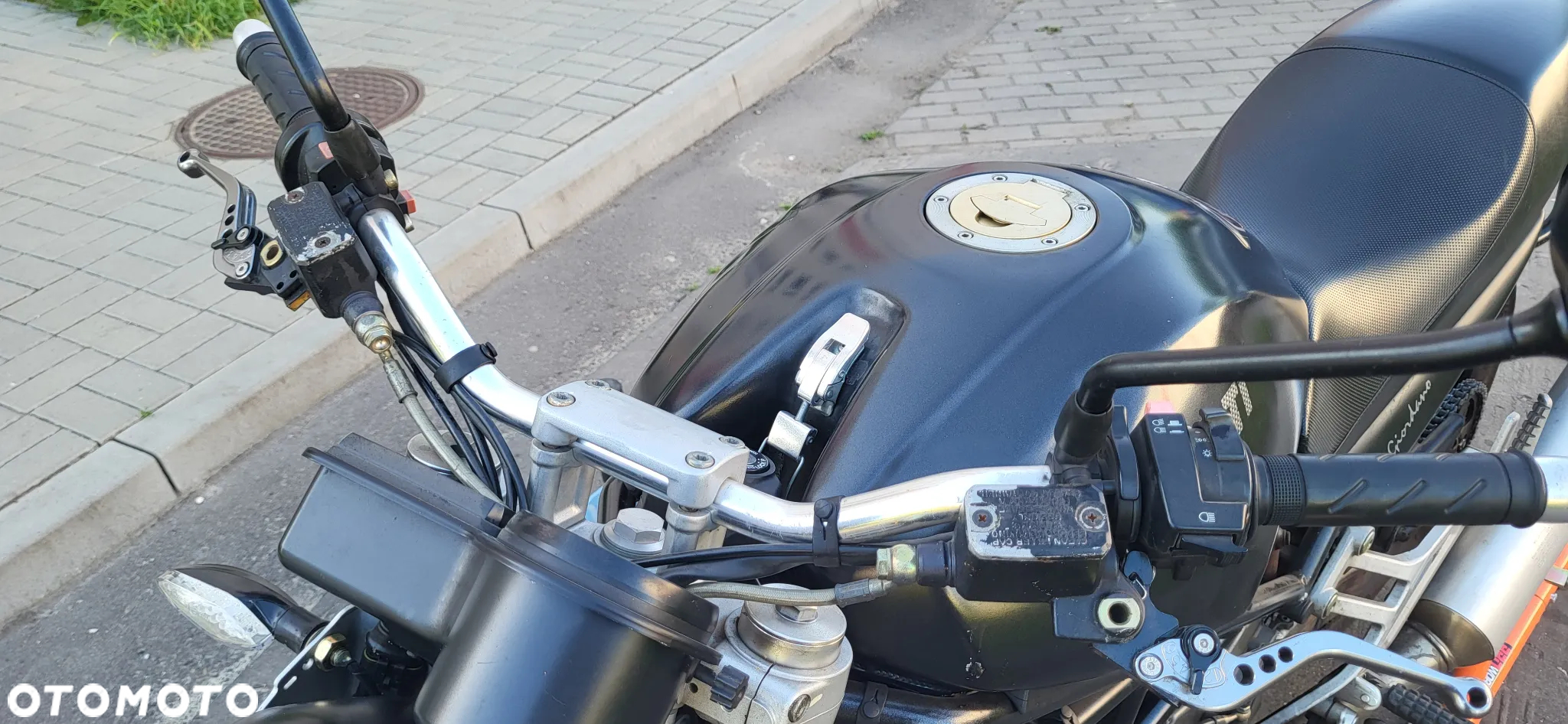 Ducati Monster - 8