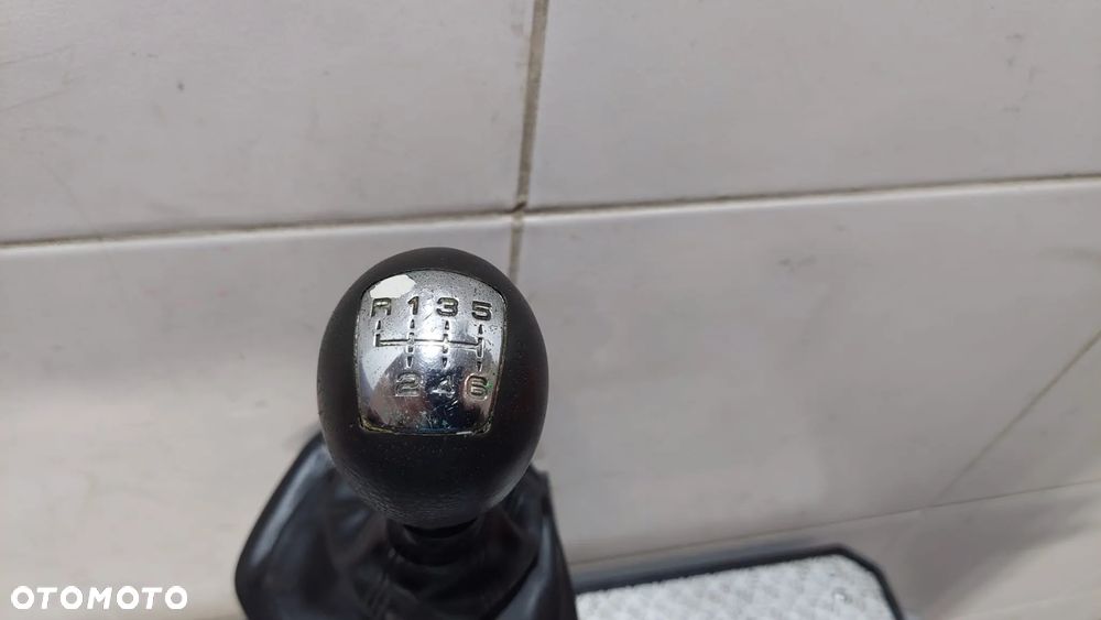 Wybierak biegów gałka mieszek Iveco Daily 2018 rok nr 5801283904K - 3