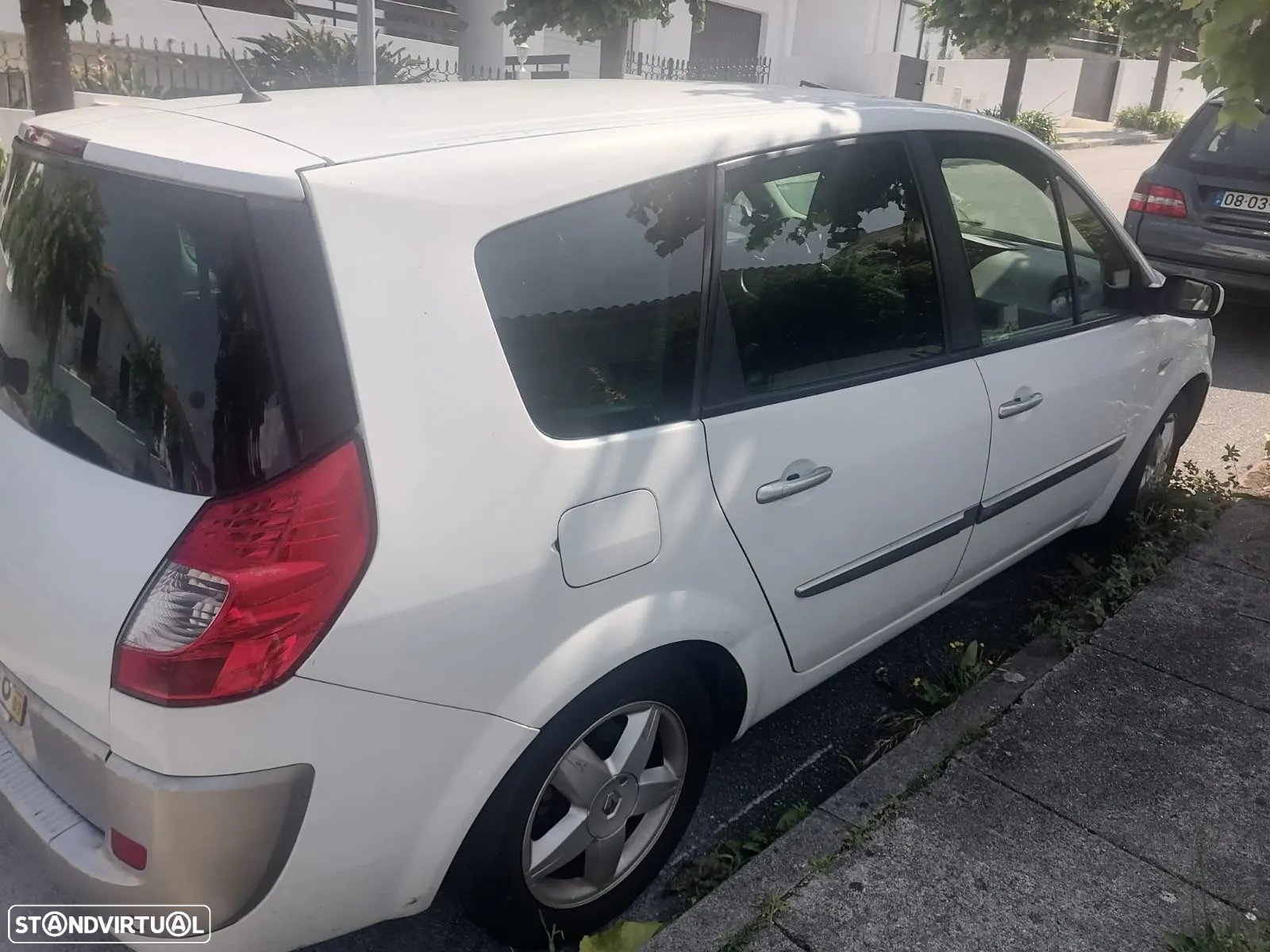 Renault Grand Scénic - 4