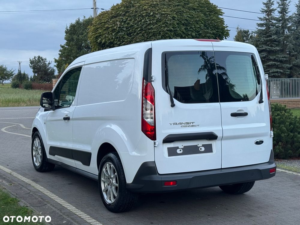Ford Transit Connect - 8