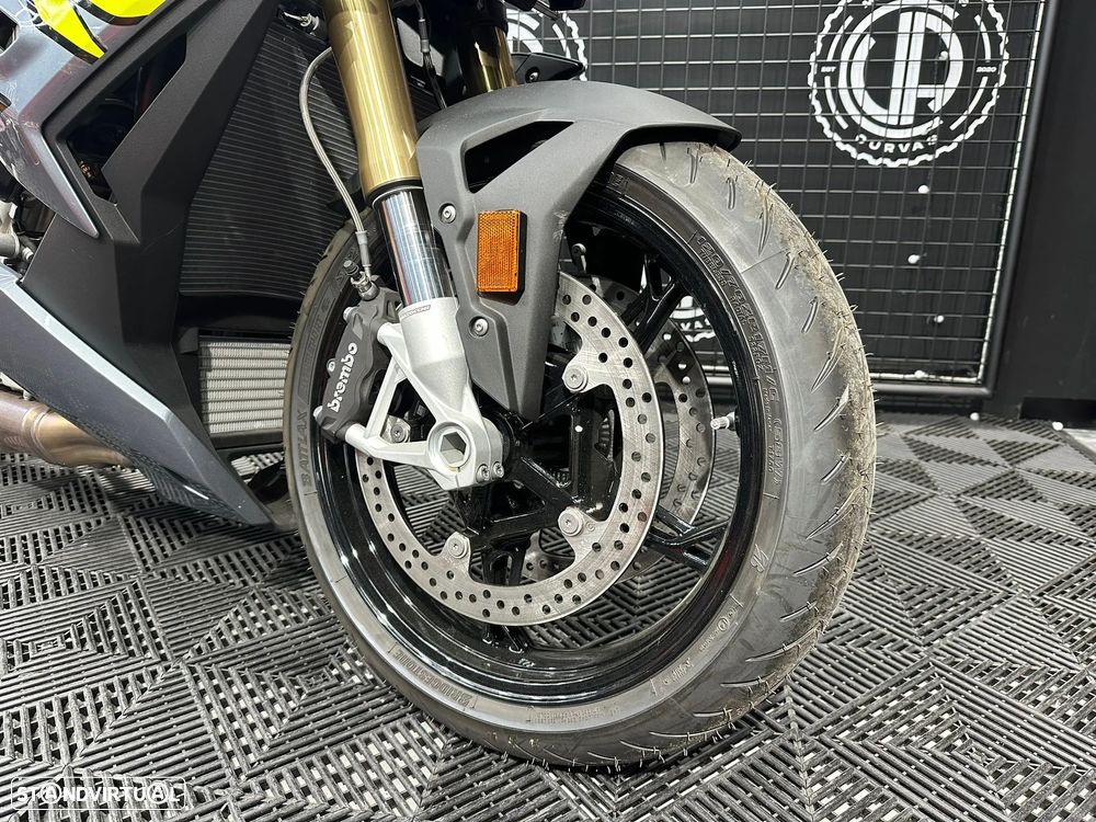 BMW S 1000 R (PACK COMFORT E DYNAMIC, AKRAPOVIC) - 4