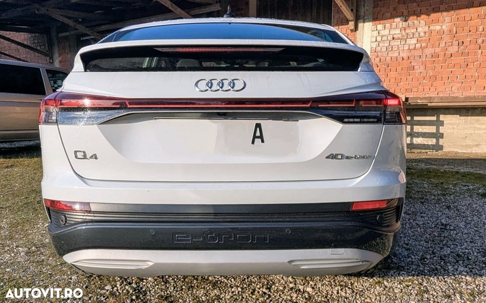 Audi Q4 e-tron 40 - 14