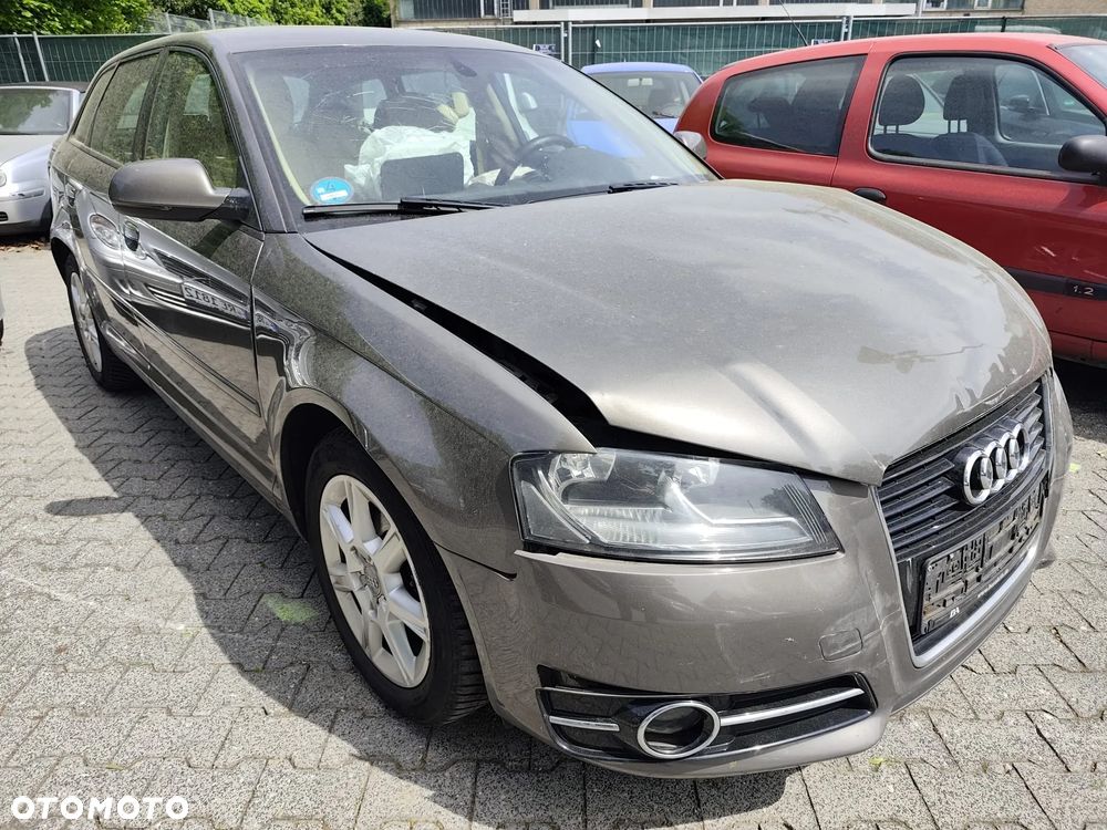 Audi A3 Sportback 1.8 TFSI Ambiente - 29