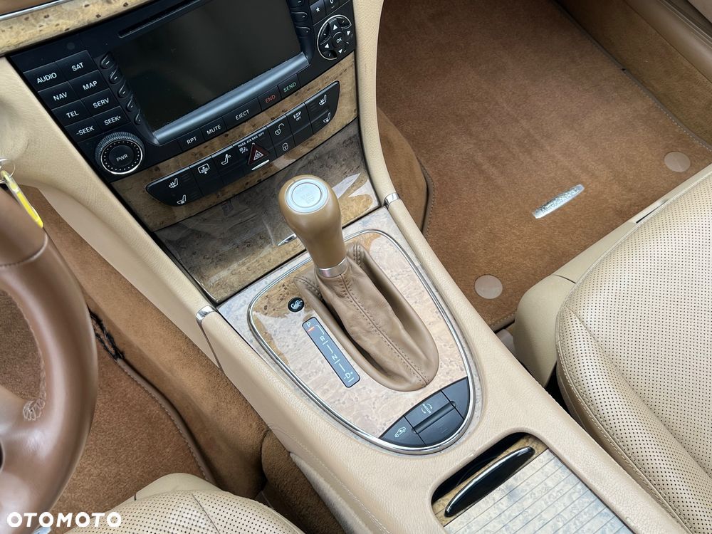 Mercedes-Benz Klasa E 500 4-Matic Avantgarde - 21