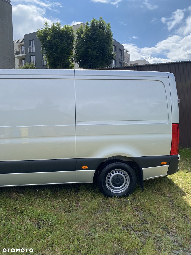 Mercedes-Benz Sprinter - 4