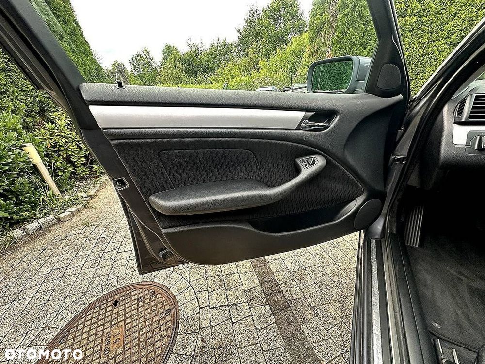BMW Seria 3 - 18