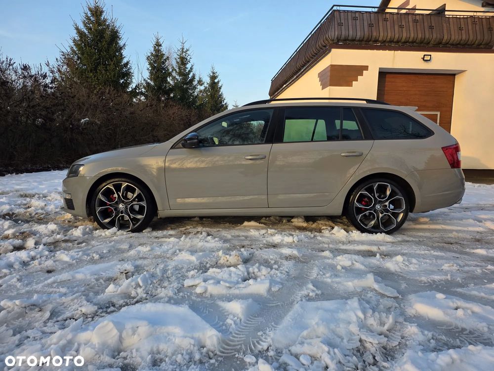 Skoda Octavia 2.0 TDI DSG RS - 4
