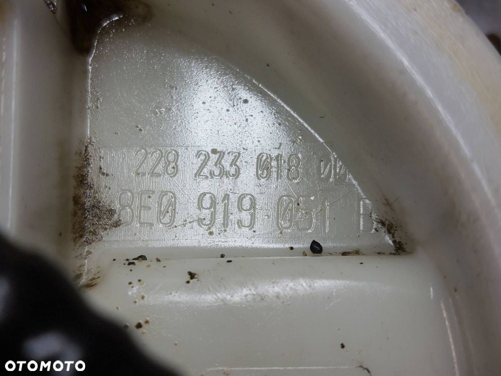 POMPKA PALIWA + PŁYWAK AUDI A4 B6 2.0 20V ALT 8E0919051B - 5