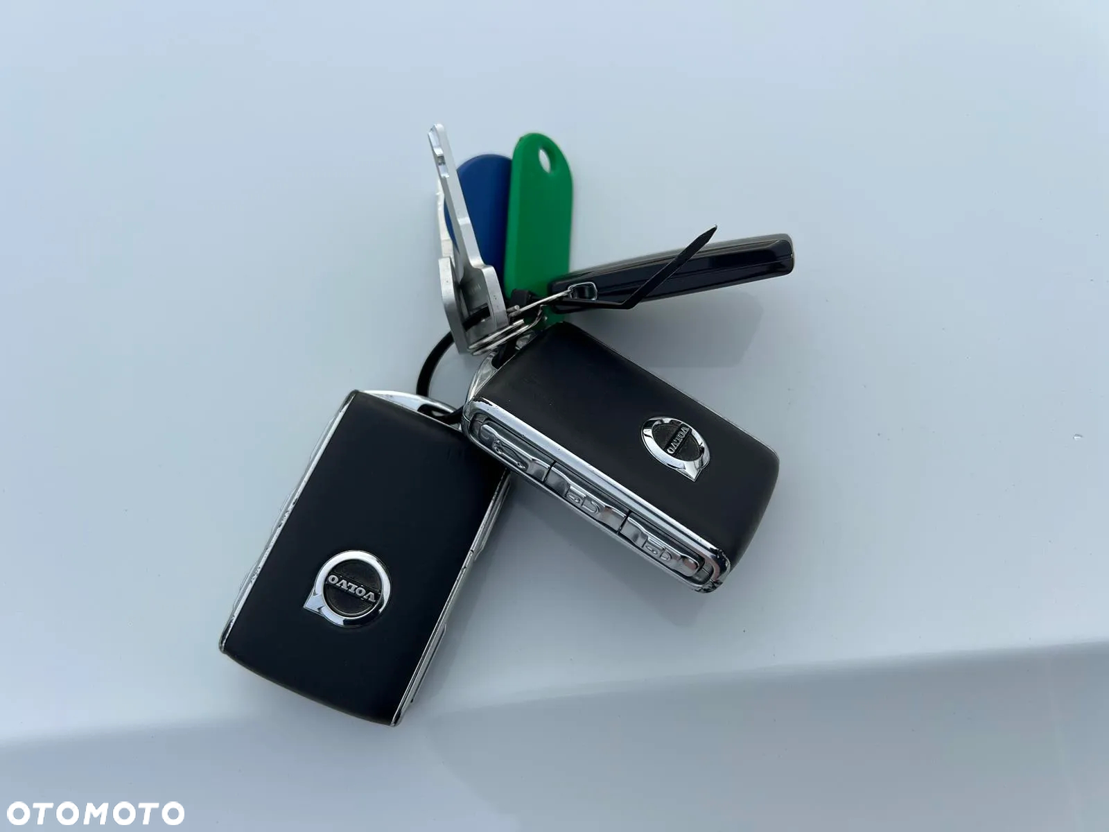 Volvo V90 Cross Country D5 AWD Pro - 34