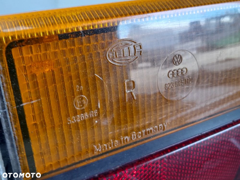 Lampa prawy tył Audi 80 B1 / B2 Hella 823945112 - 3