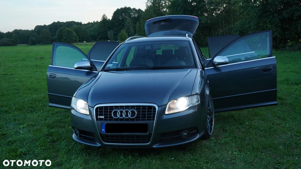 Audi A4 - 4